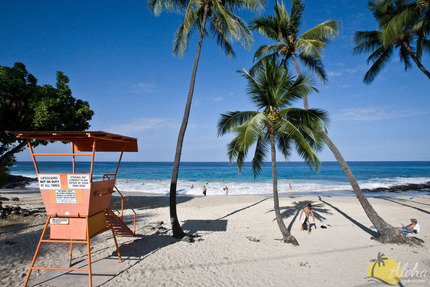 Magic Sands (La'aloha Bay) Beach Park (5 min drive)