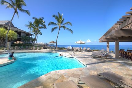 Oceanfront Pool in Kanaloa At Kona