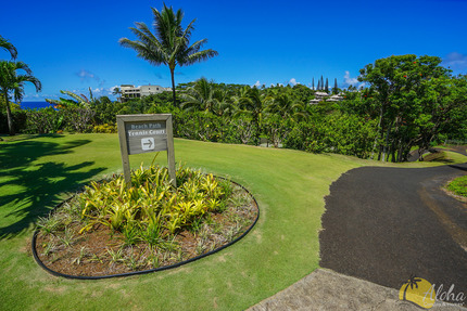 Path To Beach at Hanalei Bay Resort