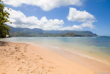 Hanalei Beach, 5 min walk from The Hanalei Bay Resort