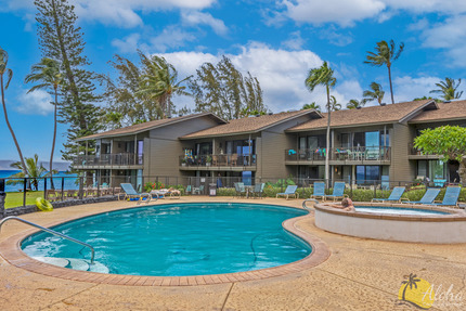 Pool at Polynesian Shores