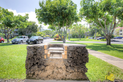 BBQ Area at Keauhou Kona Surf And Racquet Club