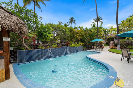 Pool at Keauhou Resort