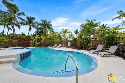 Pool at Keauhou Resort