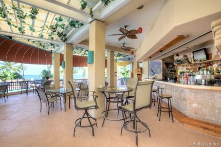 Restaurant at The Kona Coast Resort