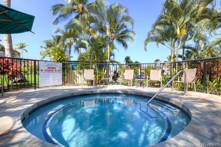 Middle Spa/Jacuzzi at The Kona Coast Resort
