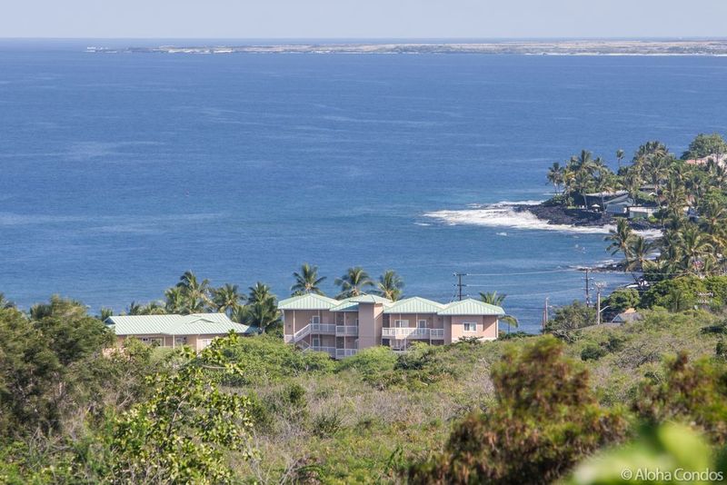 Beach Villas At Kahaluu