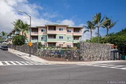 Beach Villas at Kahalu'u from Kahalu'u Beach Park