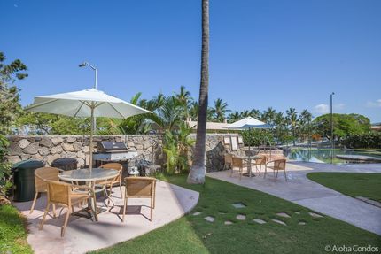 Guest BBQ Area in The Beach Villas At Kahaluu
