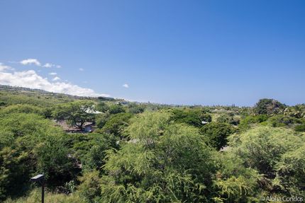 View Southeast from The Beach Villas At Kahaluu