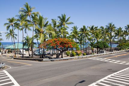 Kahalu'u Beach Park from The Beach Villas at Kahalu'u
