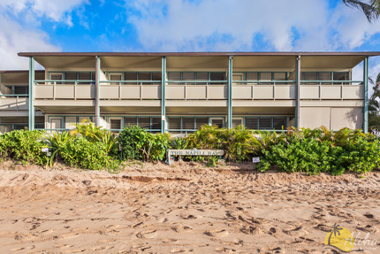 Beachfront Building at Napili Bay Resort