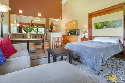 Murphy Bed in LIving Rocom- Condo 1557 58, Hanalei Bay Resort