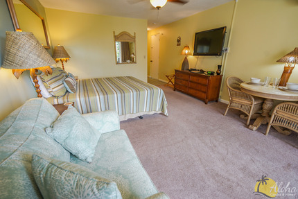 Second Bedroom Sitting Area 