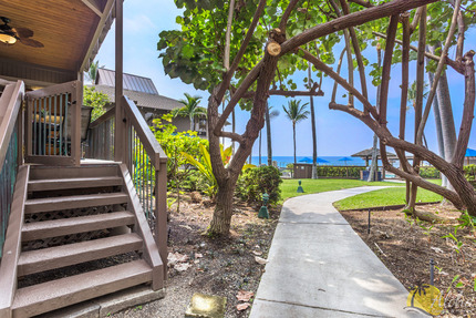 Steps to Pool & BBQ- Condo 2602, Kanaloa At Kona